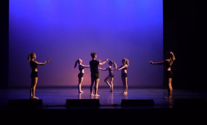 En route pour le tour du monde, Montceau-les-Mines, Centre de Danse Nilda Dance