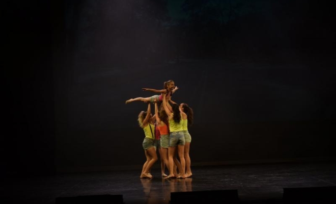 En route pour le tour du monde, Montceau-les-Mines, Centre de Danse Nilda Dance