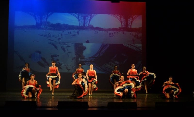 En route pour le tour du monde, Montceau-les-Mines, Centre de Danse Nilda Dance