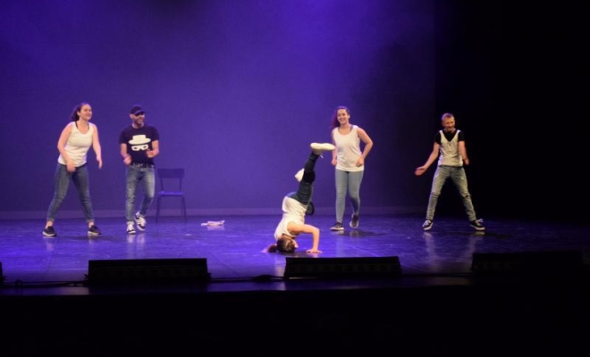 En route pour le tour du monde, Montceau-les-Mines, Centre de Danse Nilda Dance