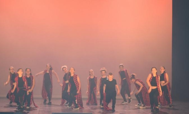 En route pour le tour du monde, Montceau-les-Mines, Centre de Danse Nilda Dance