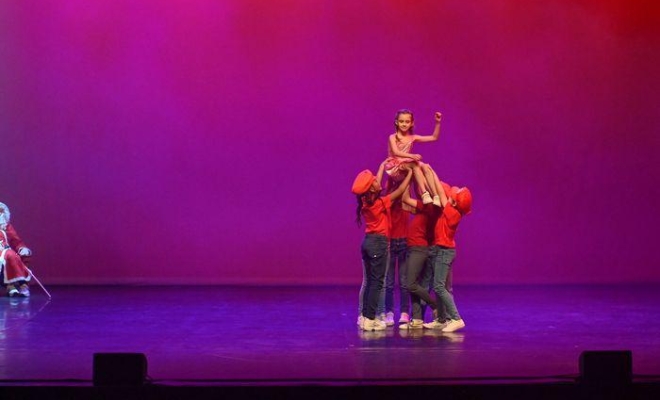 Spectacle de Noël 2022, Montceau-les-Mines, Centre de Danse Nilda Dance