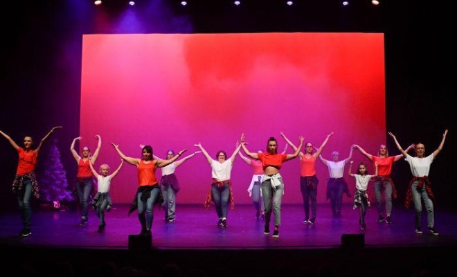 Spectacle de Noël 2022, Montceau-les-Mines, Centre de Danse Nilda Dance